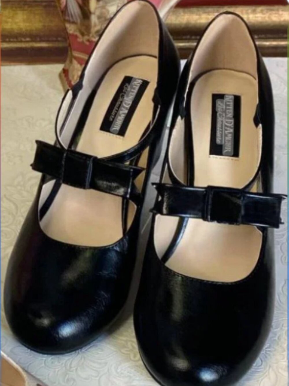 New In Box Kitten D' Amour Je Suis Kitten Heels In Black